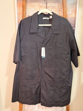 Men’s Cubavera Black Short-Sleeve Embroidered Shirt